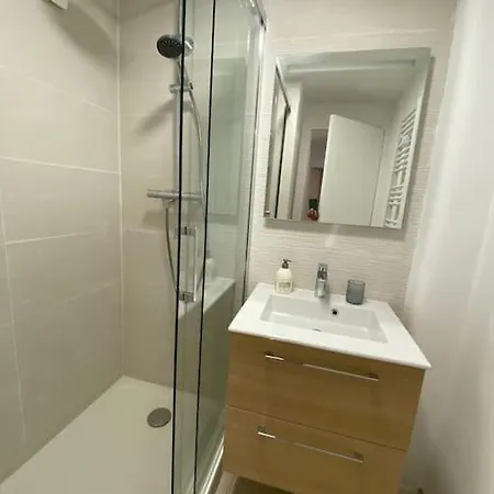 Lägenhet Le Charles Iii