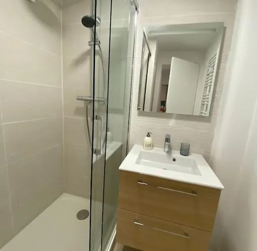 Apartament Le Charles Iii